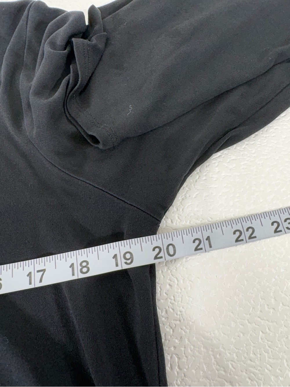 Eileen Fisher Black Long-Sleeve Scoop Neck Top 100% Silk 3418 - Picture 7 of 11
